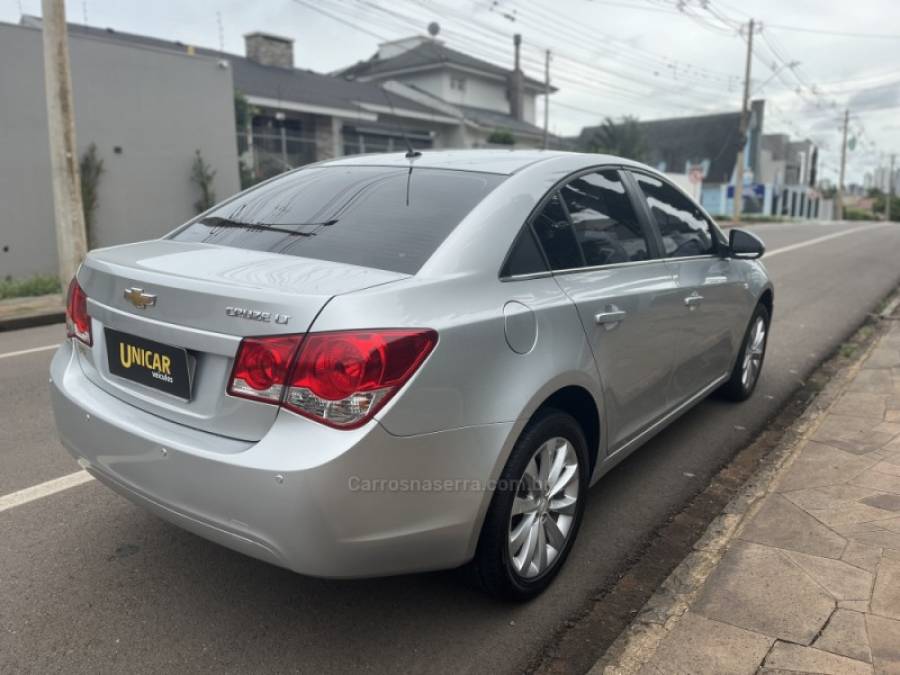 CHEVROLET - CRUZE - 2016/2016 - Prata - R$ 73.900,00