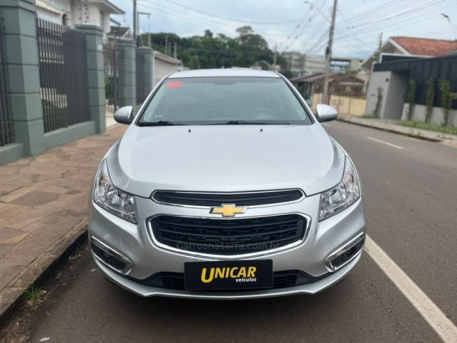 CHEVROLET - CRUZE - 2016/2016 - Prata - R$ 73.900,00