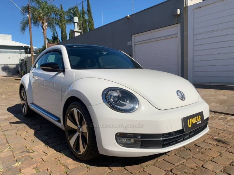 VOLKSWAGEN - FUSCA - 2012/2013 - Branca - R$ 100.000,00