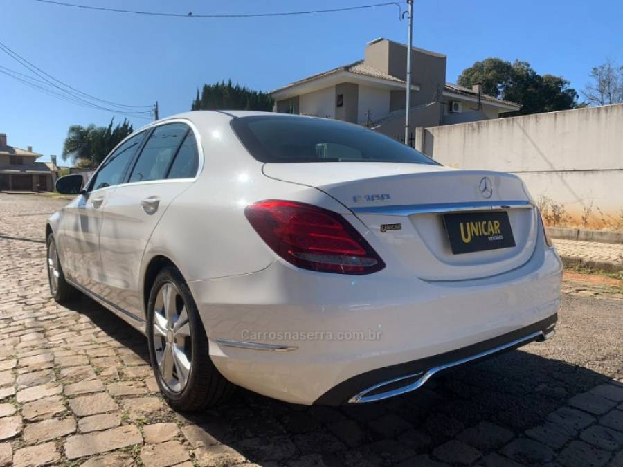 MERCEDES-BENZ - C 180 - 2014/2015 - Branca - R$ 100.900,00