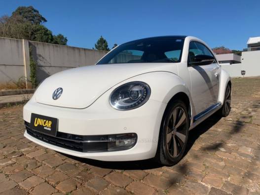 VOLKSWAGEN - FUSCA - 2012/2013 - Branca - R$ 100.000,00