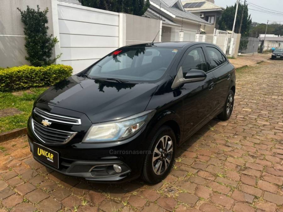 CHEVROLET - ONIX - 2013/2014 - Preta - R$ 49.900,00