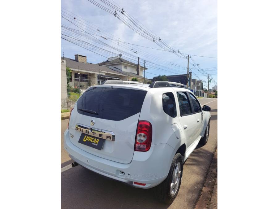 RENAULT - DUSTER - 2013/2014 - Branca - R$ 52.900,00