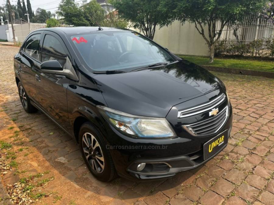 CHEVROLET - ONIX - 2013/2014 - Preta - R$ 49.900,00