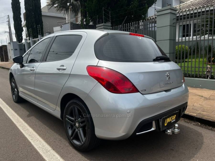 PEUGEOT - 308 - 2013/2014 - Prata - R$ 45.900,00