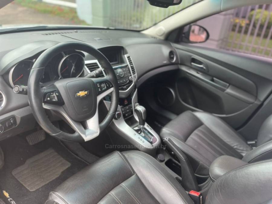 CHEVROLET - CRUZE - 2016/2016 - Prata - R$ 73.900,00