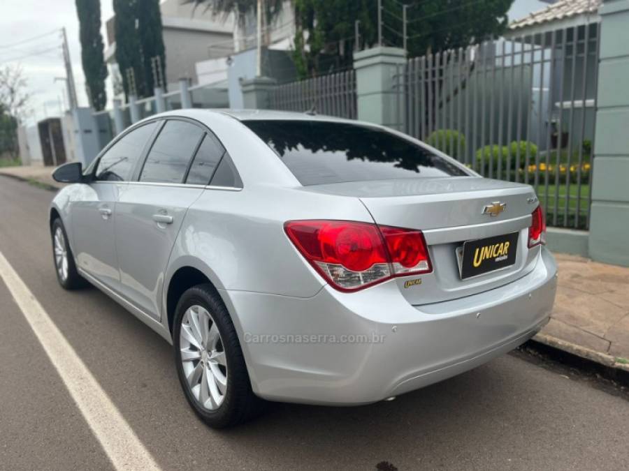 CHEVROLET - CRUZE - 2016/2016 - Prata - R$ 73.900,00