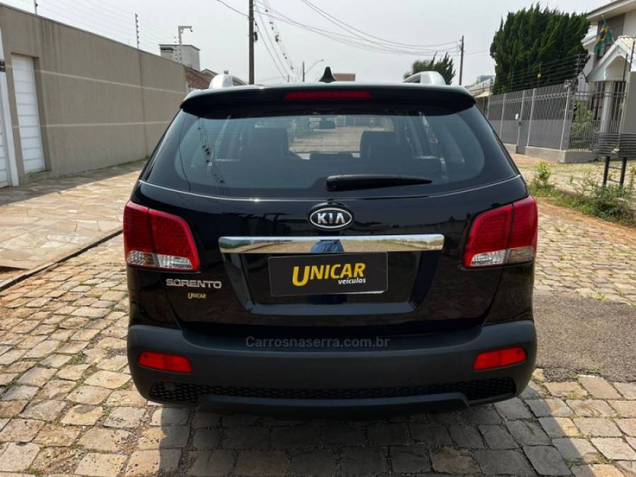 KIA MOTORS - SORENTO - 2012/2013 - Preta - R$ 62.900,00