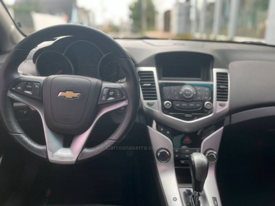 CHEVROLET - CRUZE - 2016/2016 - Prata - R$ 73.900,00